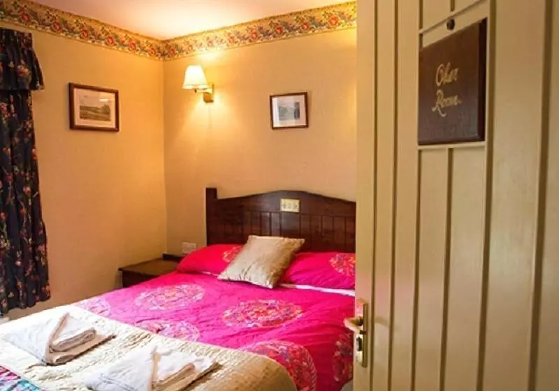 Hostal Square & Compass