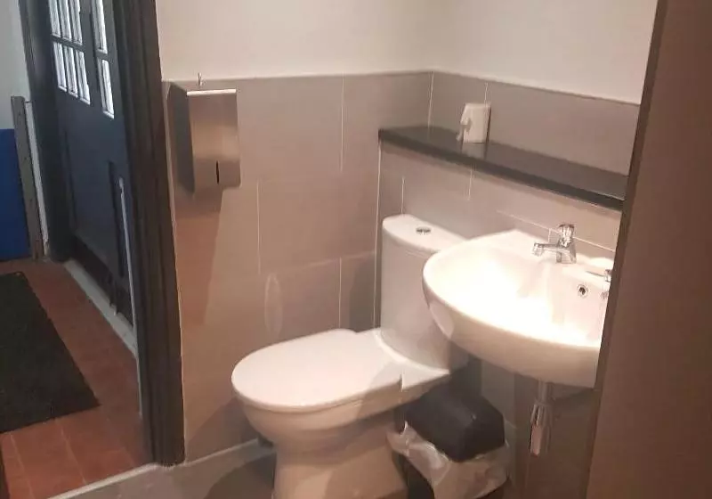 Hostal Square & Compass