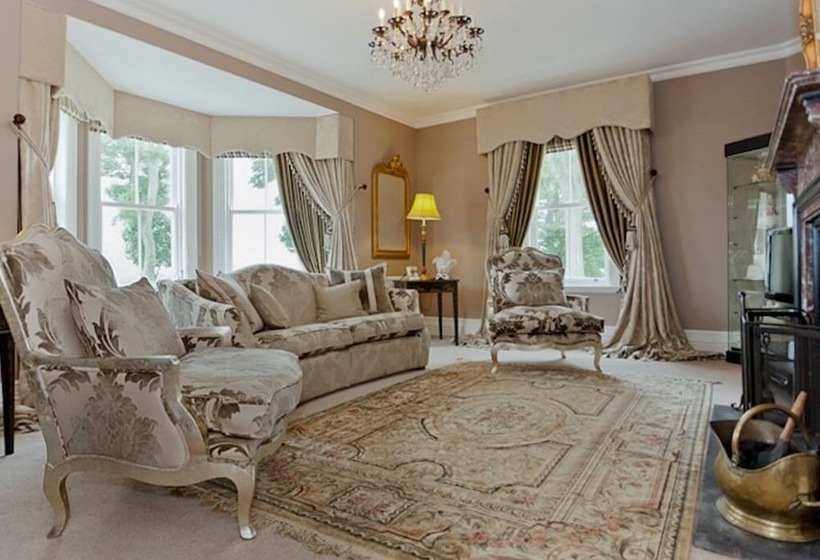 West Longridge Manor B&b
