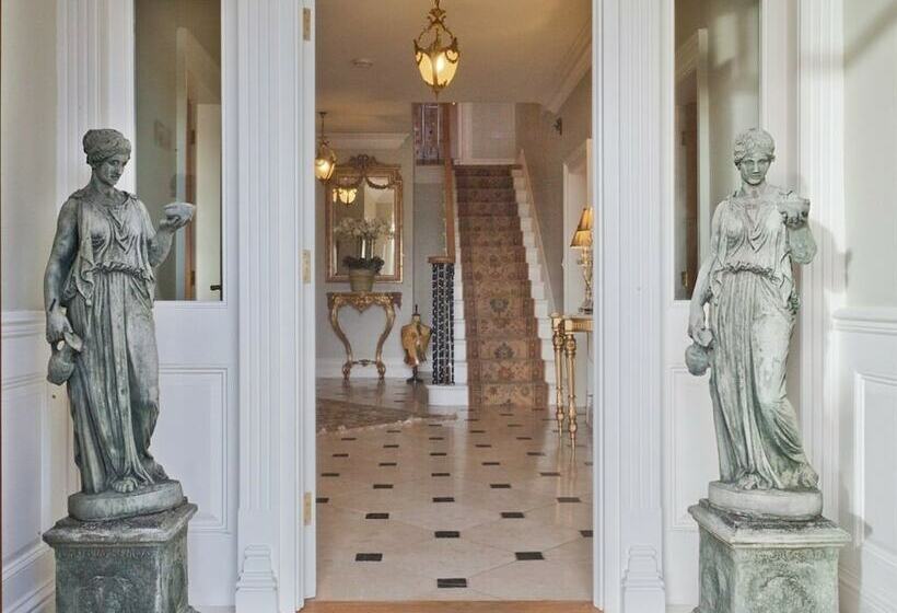 West Longridge Manor B&b