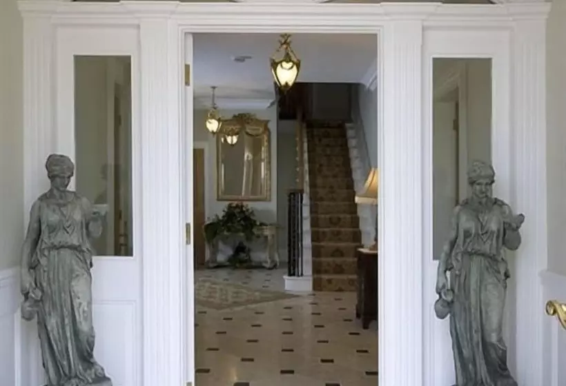 West Longridge Manor B&b