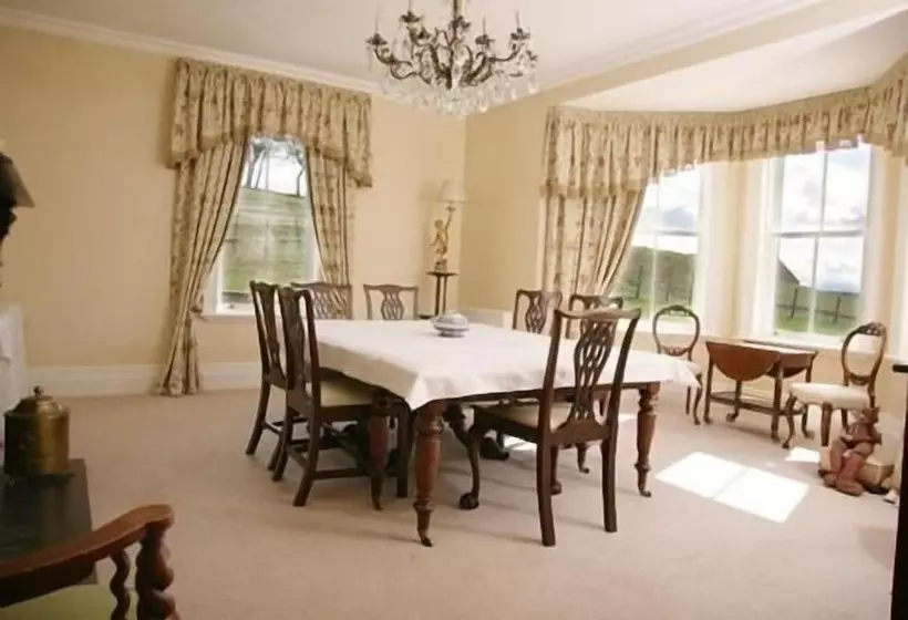 West Longridge Manor B&b