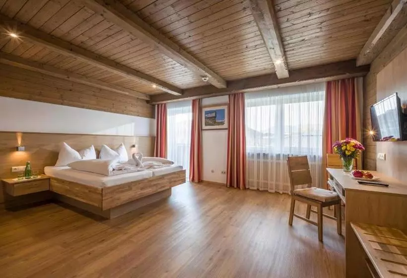 Retkeilymaja Restaurant Gradlwirt