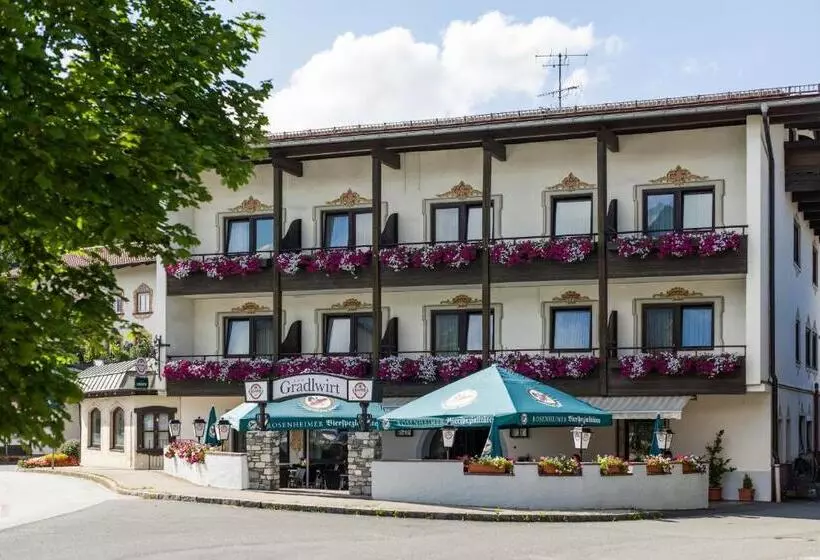 Retkeilymaja Restaurant Gradlwirt