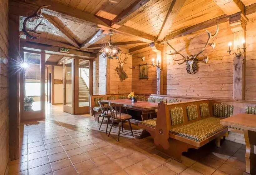 Retkeilymaja Restaurant Gradlwirt