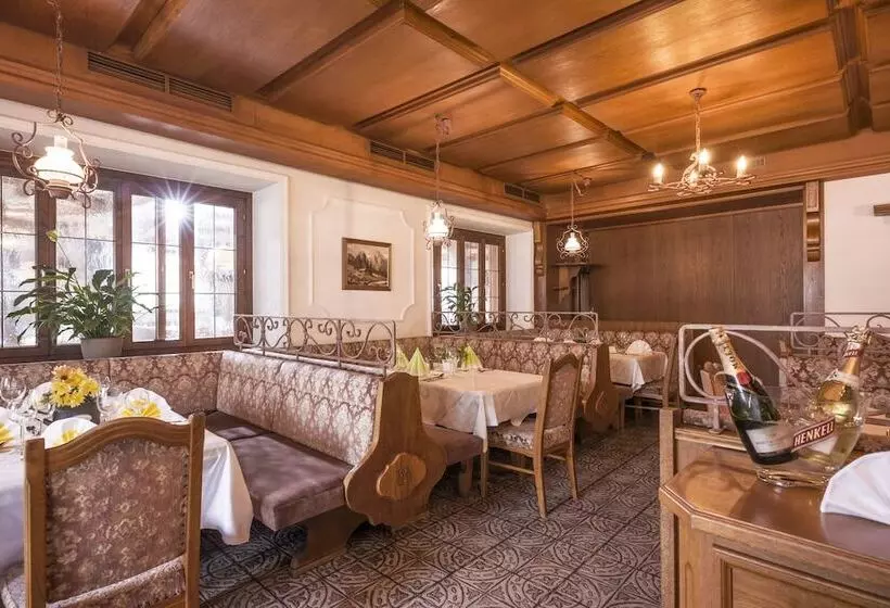 Retkeilymaja Restaurant Gradlwirt