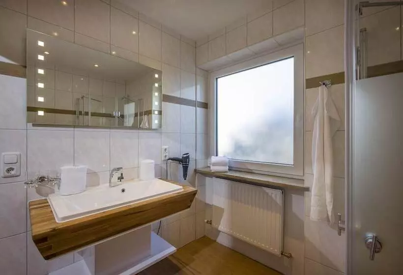 Retkeilymaja Restaurant Gradlwirt