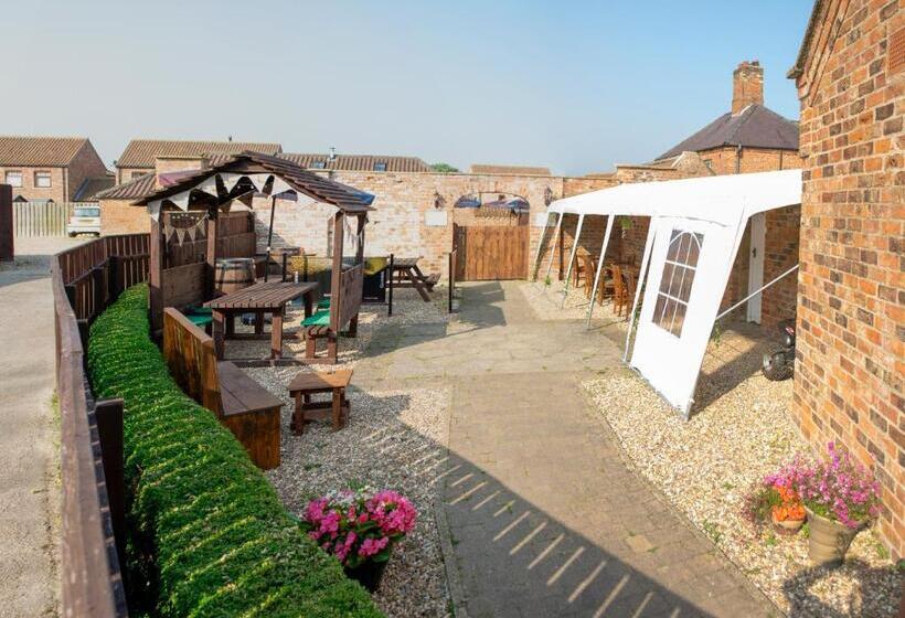 הוסטל The Fleece Inn