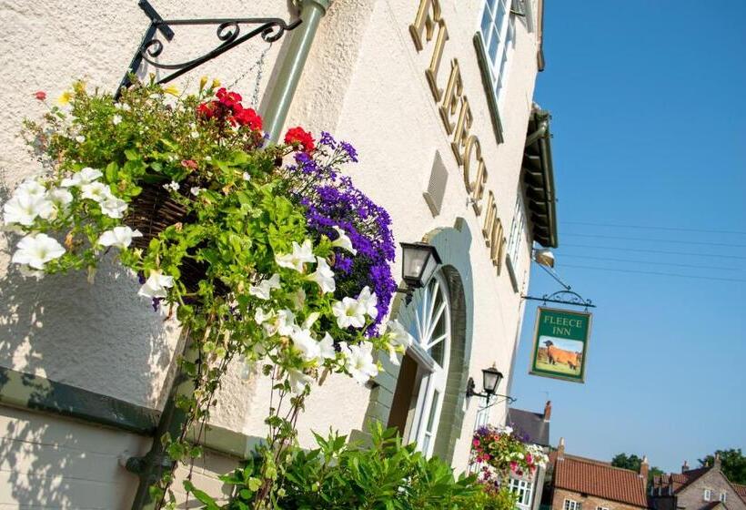 הוסטל The Fleece Inn