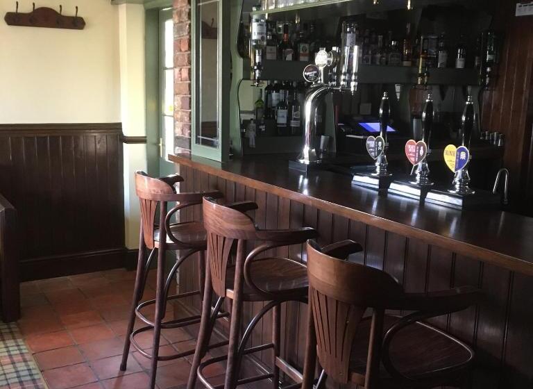 הוסטל The Fleece Inn