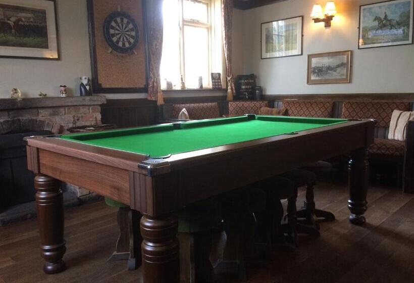 הוסטל The Fleece Inn