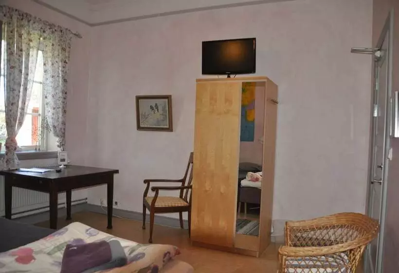 Aamiaismajoitus (B&B) Kullagården