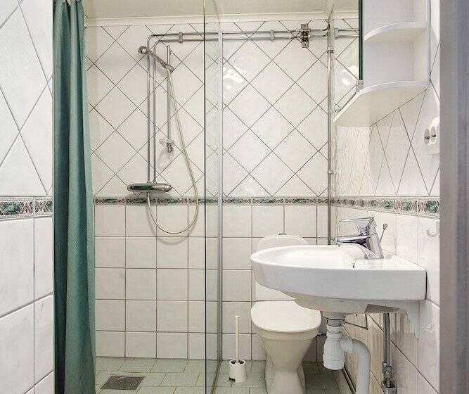 تختخواب و صبحانه Kullagården