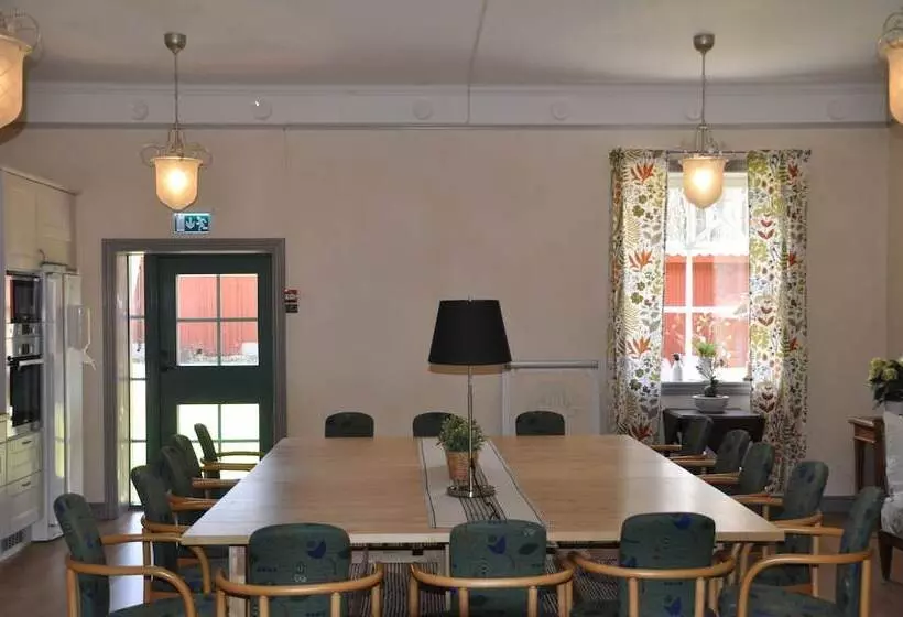 Aamiaismajoitus (B&B) Kullagården