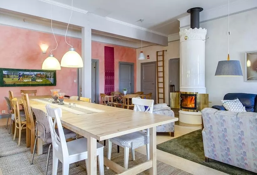 Aamiaismajoitus (B&B) Kullagården