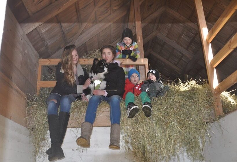 تختخواب و صبحانه Kullagården