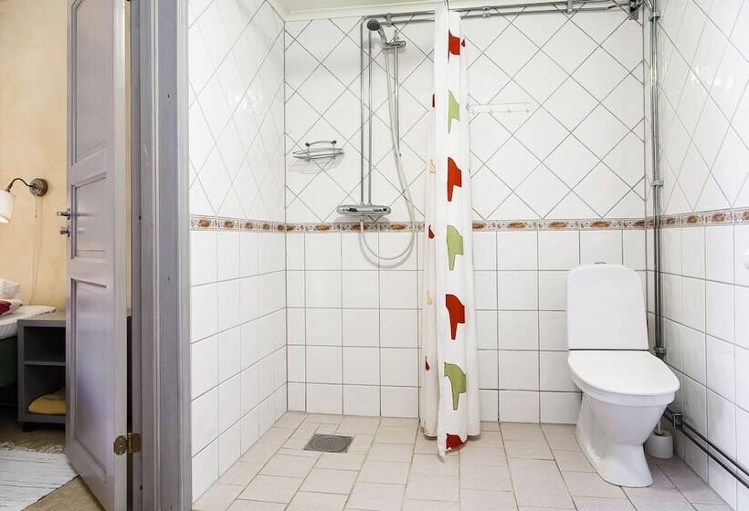 تختخواب و صبحانه Kullagården