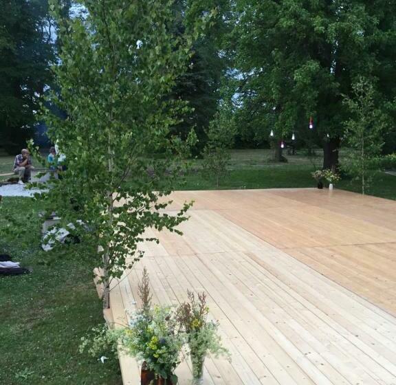 تختخواب و صبحانه Silte Siglajvs 147