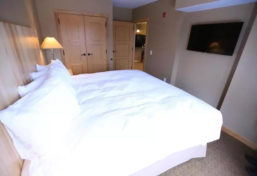 Burke Mountain Hotel And Conference Center