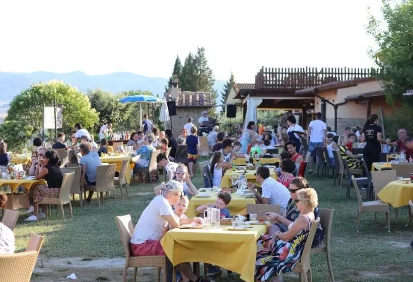 ホテル Agriturismo Pompilia