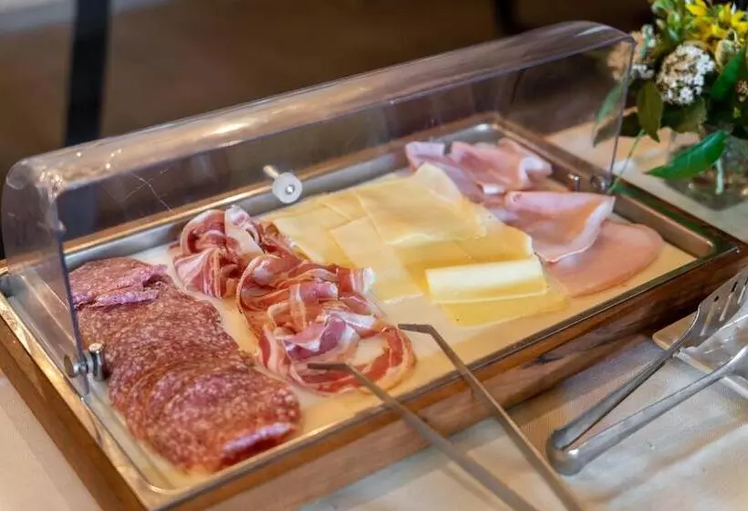 ホテル Agriturismo Pompilia