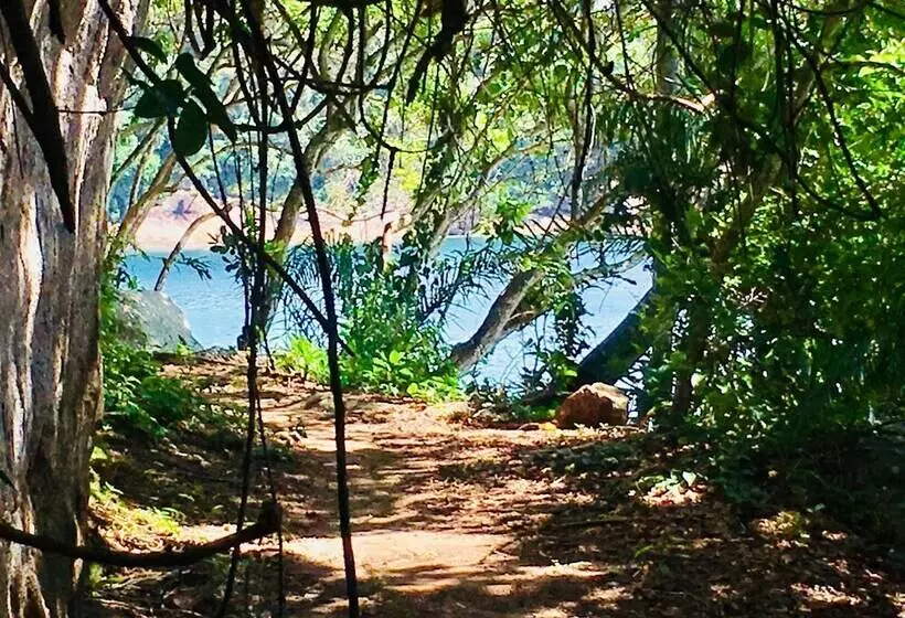 Hotelli Pousada Azul Da Joana