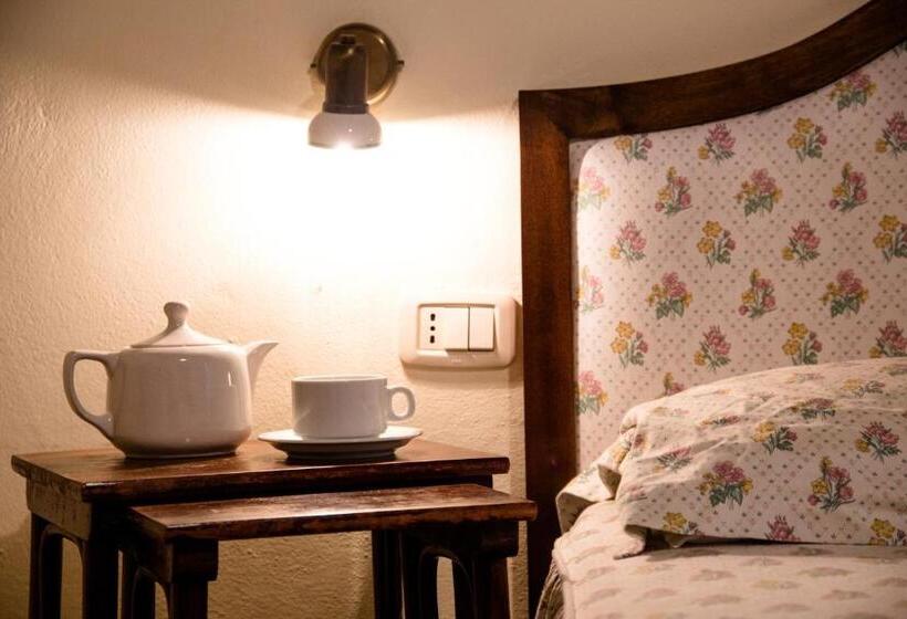 Отель Tenuta Montemassi Podere Montauzzo