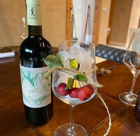 בית מלון כפרי Vallarom