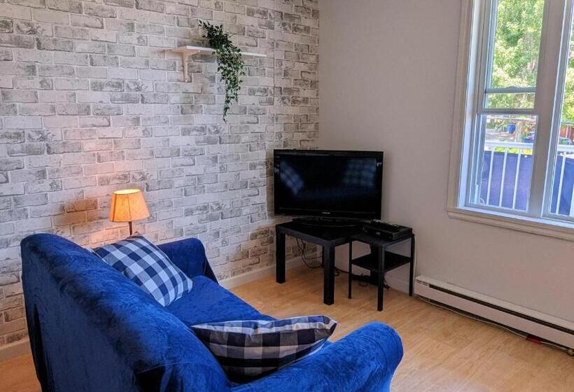 הוסטל Auberge De La Rive De Charlevoix   Auberge De Jeunesse Familiale Pour Voyageurs De Tous âges