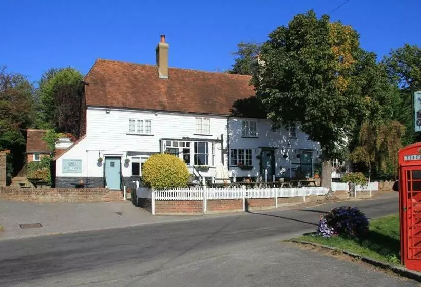 Retkeilymaja Rose And Crown