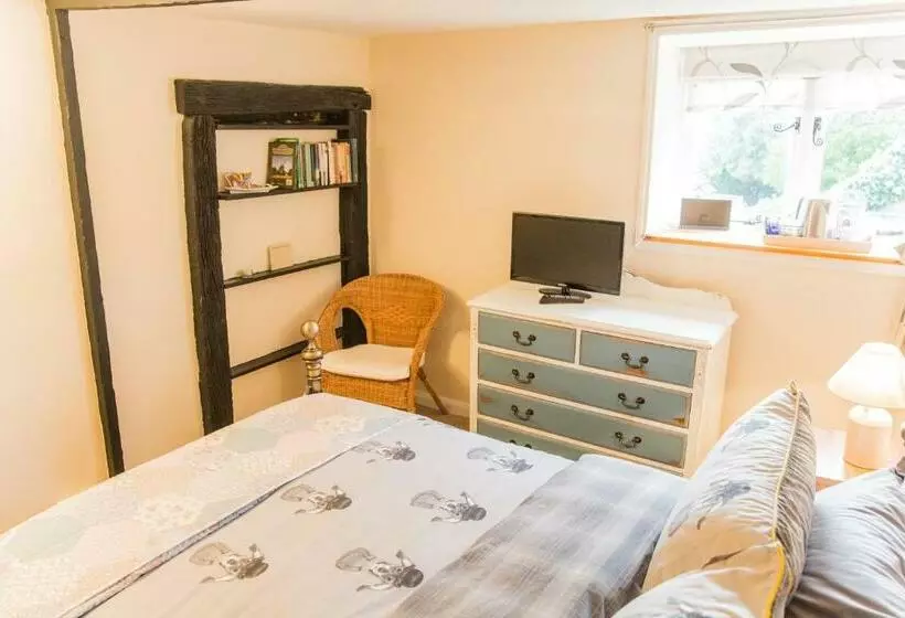 Retkeilymaja Rose And Crown