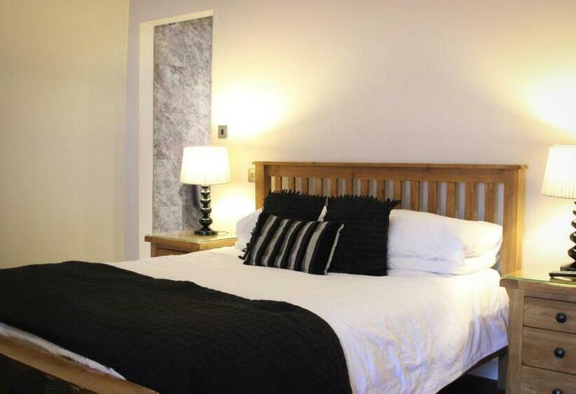 הוסטל The Badger Inn