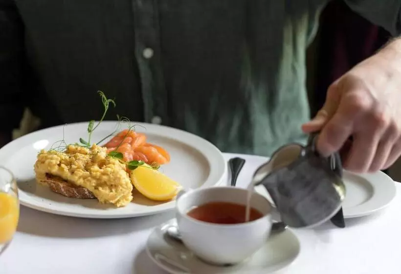 ユースホステル The Griffin Inn