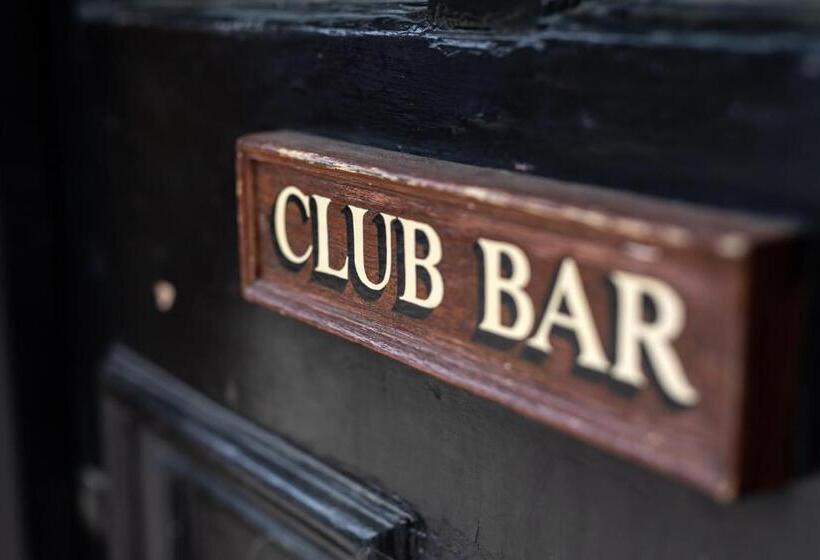 הוסטל The Griffin Inn