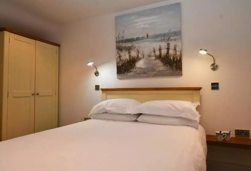ユースホステル Tudor Lodge Bed & Breakfast