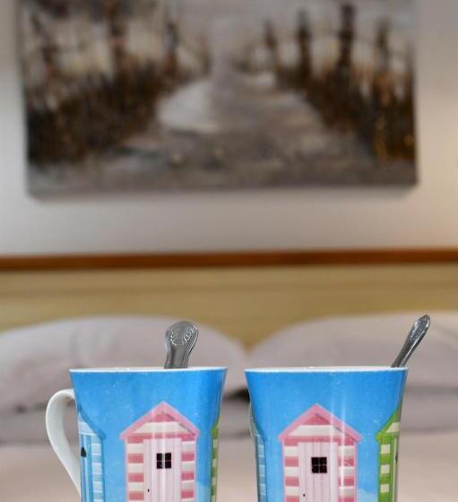 Общежитие Tudor Lodge Bed & Breakfast