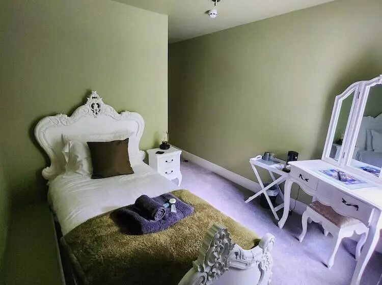 Bed and Breakfast East Dart Inn