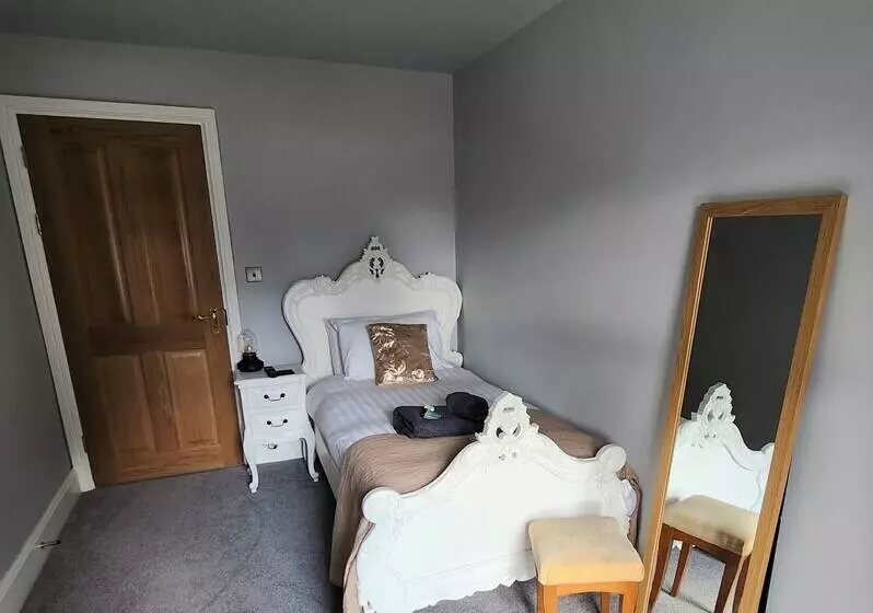 Bed and Breakfast East Dart Inn