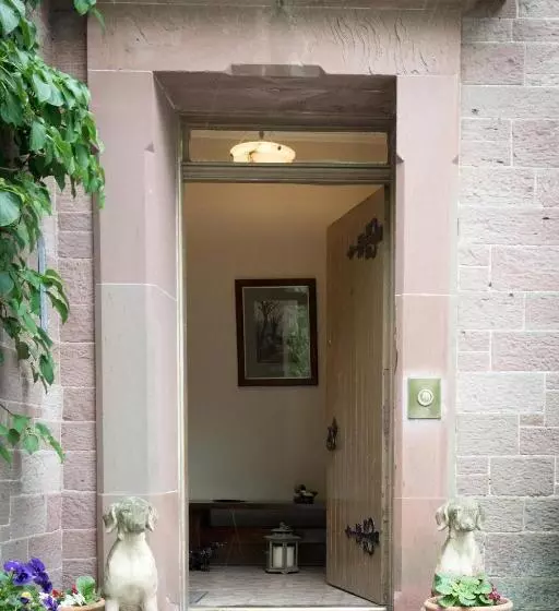 Aamiaismajoitus (B&B) Whitehouse Country House