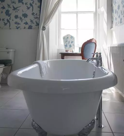 Aamiaismajoitus (B&B) Whitehouse Country House