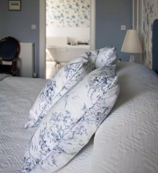 Aamiaismajoitus (B&B) Whitehouse Country House