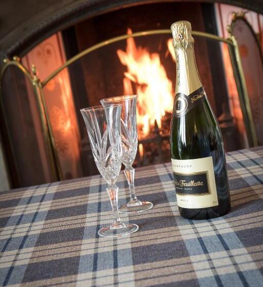 ベッドアンドブレックファースト Whitehouse Country House