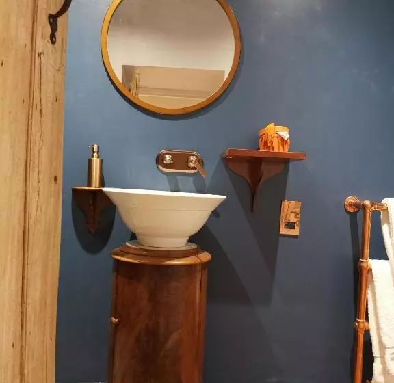 Forthay Bed And Breakfast