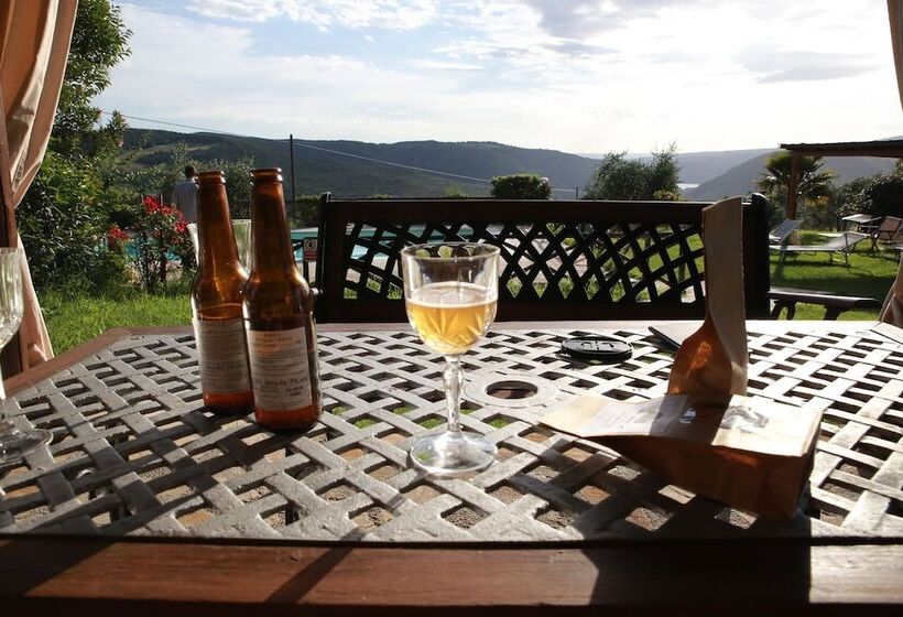 فندق Agriturismo Podere Acqualoreto