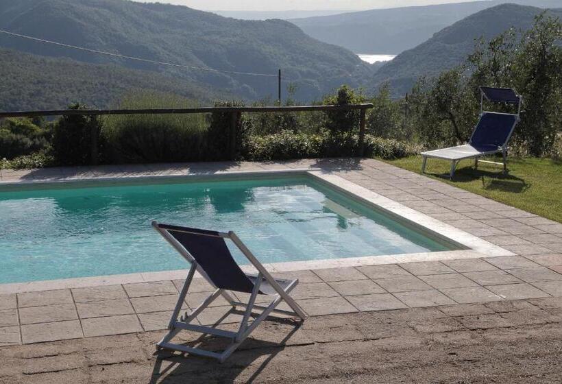 فندق Agriturismo Podere Acqualoreto