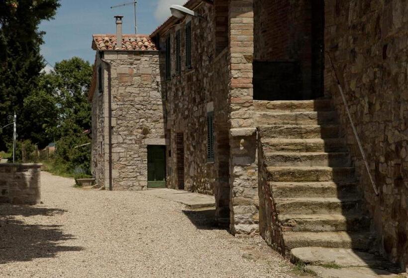 فندق Agriturismo Podere Acqualoreto