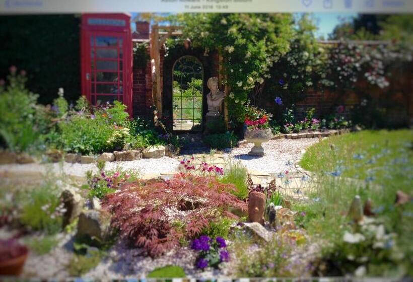 호텔 Lakeside Town Farm