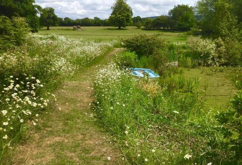 호텔 Lakeside Town Farm