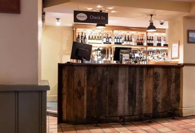 Hotelli The Springfield Inn By Innkeeper S Collection