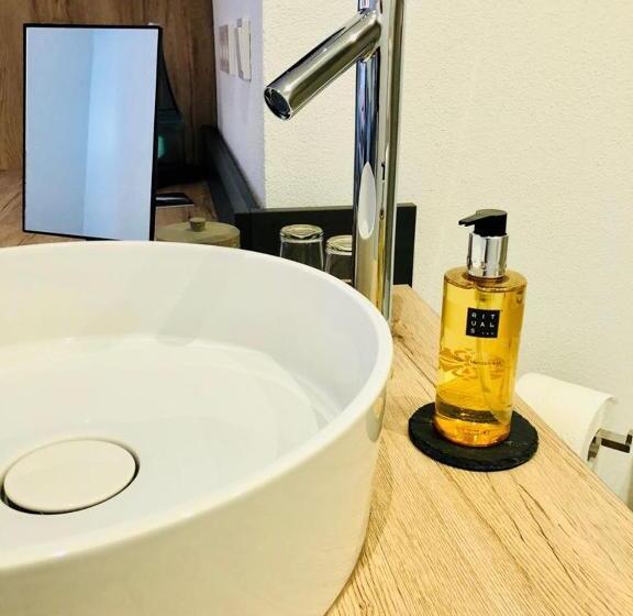 בית מלון כפרי Weinhaus Fries